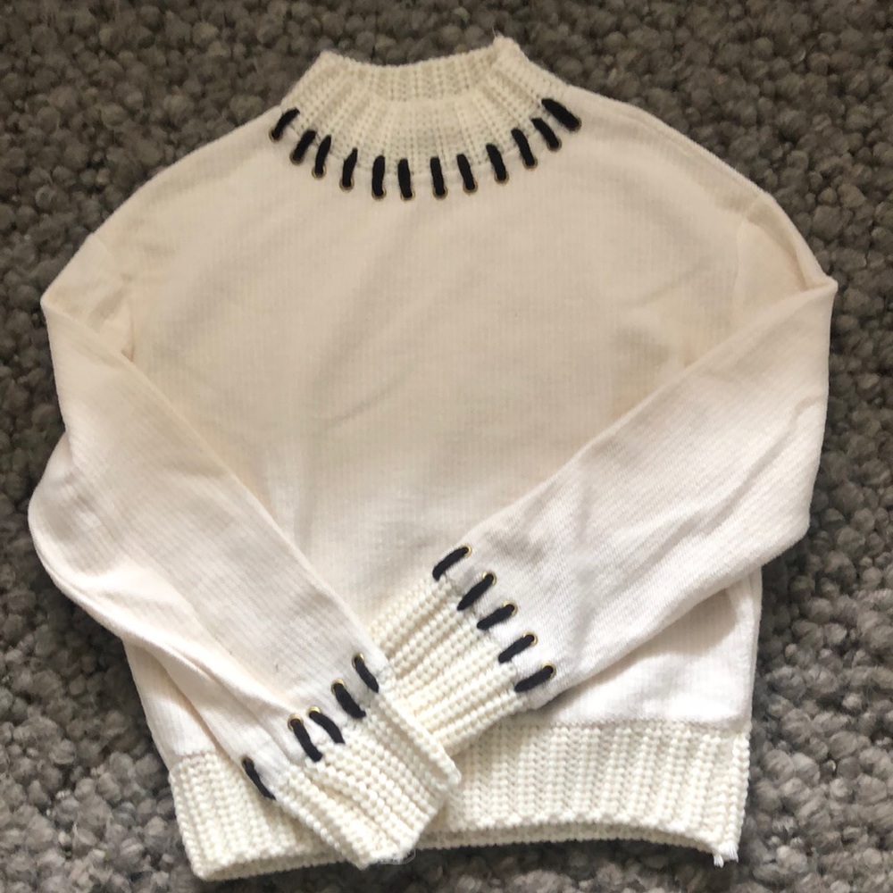 BNWOT SWEATER FROM ZARA